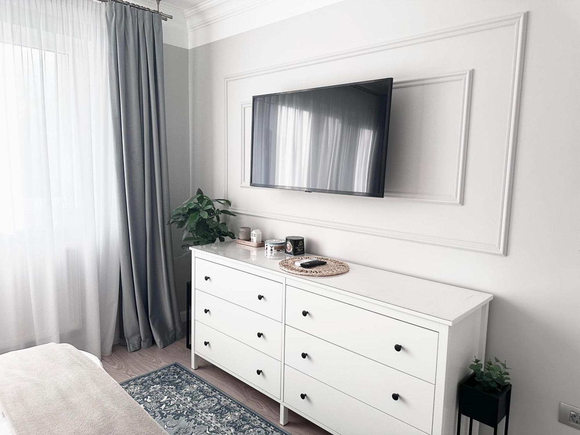 Central Spacious Apartment With Balcony - Alba Carolina ألبا يوليا المظهر الخارجي الصورة