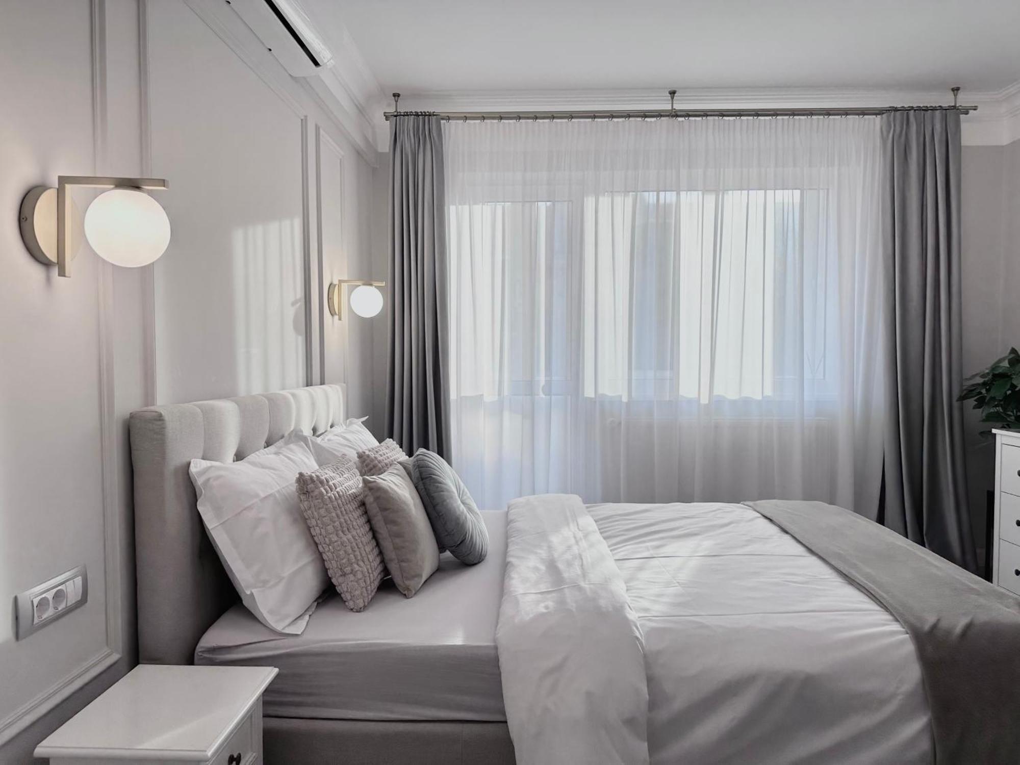 Central Spacious Apartment With Balcony - Alba Carolina ألبا يوليا المظهر الخارجي الصورة